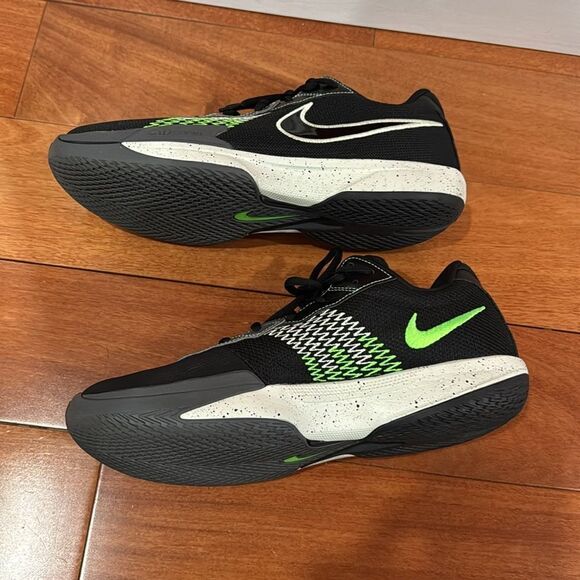 NWOT Nike Air Zoom G.T. CUT Academy Men\'s Black‎ Athletic Shoes Size 12 main image 4